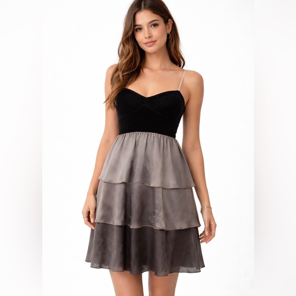 Theory Dresses & Skirts - Theory Adedra Sirenity Tiered Silk Dress Size M